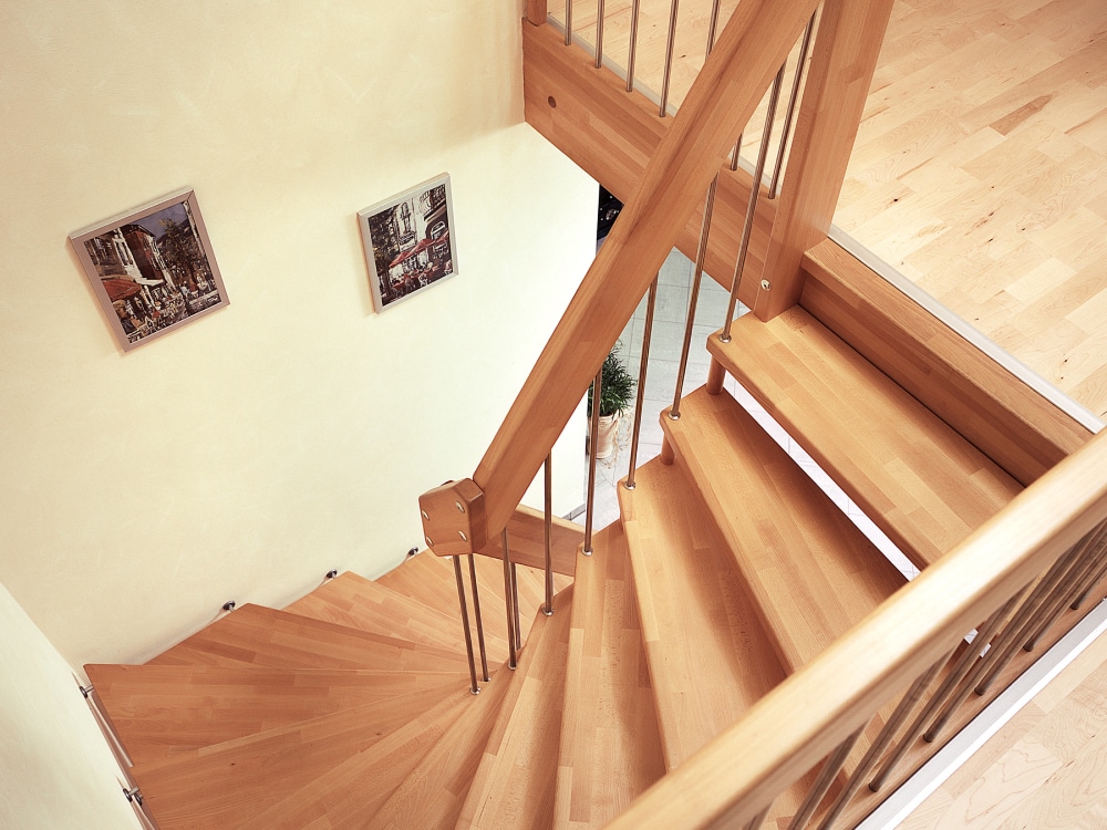 kenngott-rohrer-holztreppen-gelaendertragende-treppe-01