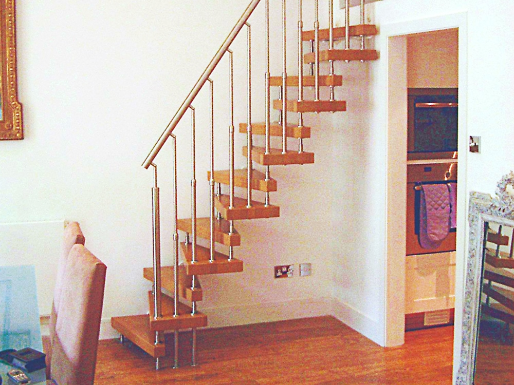 kenngott-rohrer-holztreppen-raumspartreppe-02