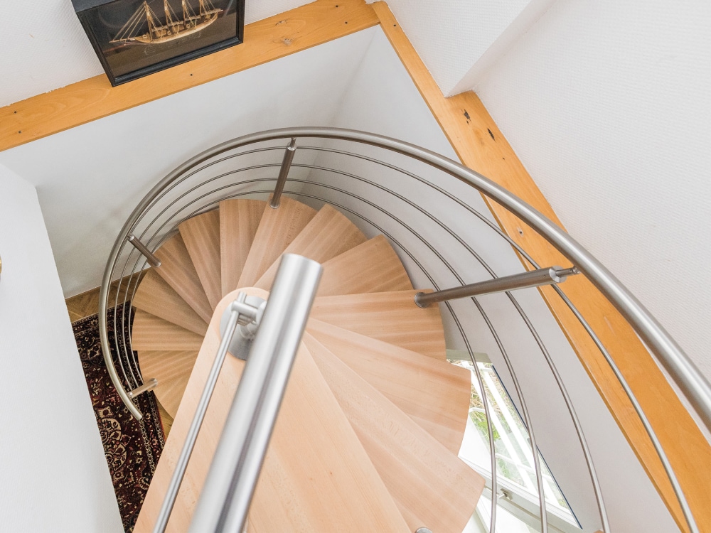 kenngott-rohrer-holztreppen-spindeltreppe-07