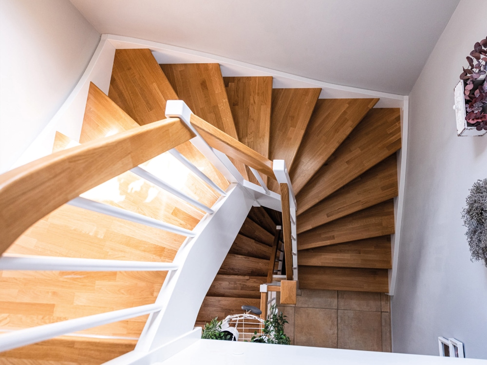 kenngott-rohrer-holztreppen-wangentreppe-05