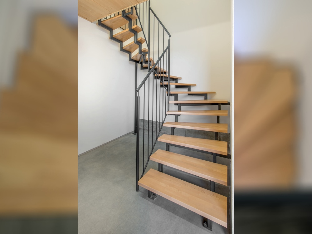 kenngott-rohrer-holztreppen-zweiholmtreppe-02