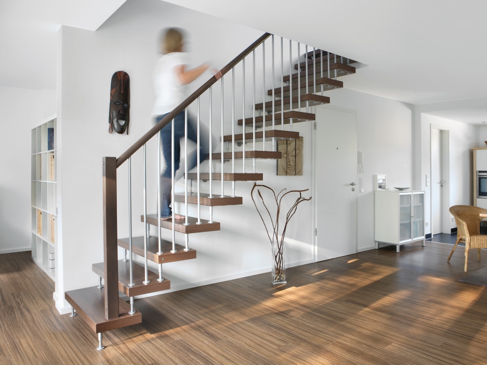 kenngott-rohrer-longlife-treppe-freitragende-treppe-01