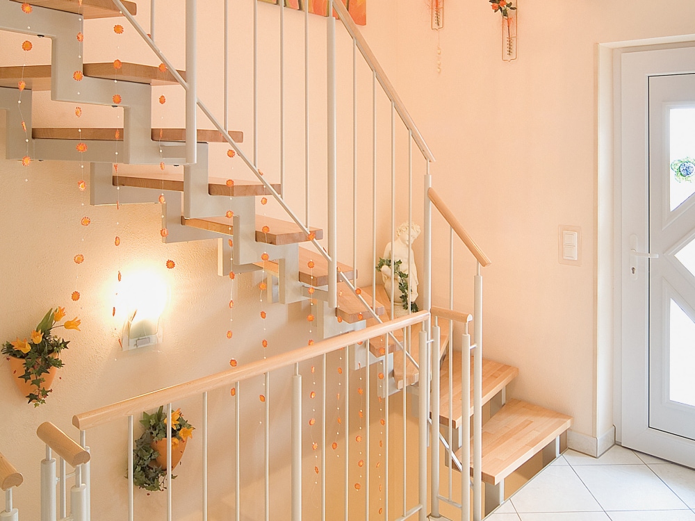 kenngott-rohrer-stahltreppen-zweiholmtreppe-01
